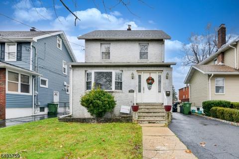 111 Floral St, Roselle, NJ 07203