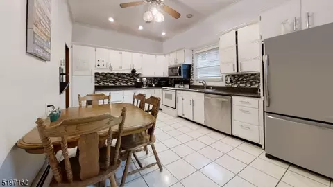 136 W Washington Ave, Washington, NJ 07882