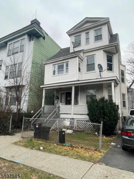 320 Halsted St, East Orange, NJ 07018