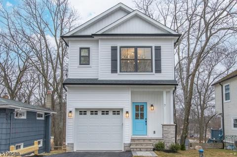 7 Rutgers Way, Hopatcong, NJ 07843