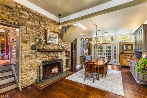 176 Cokesbury Rd, Lebanon, NJ 08833