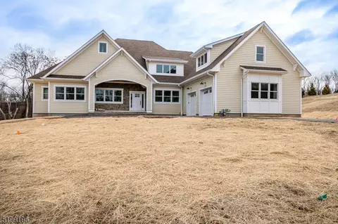 24 Kokora Ave, Montville, NJ 07045