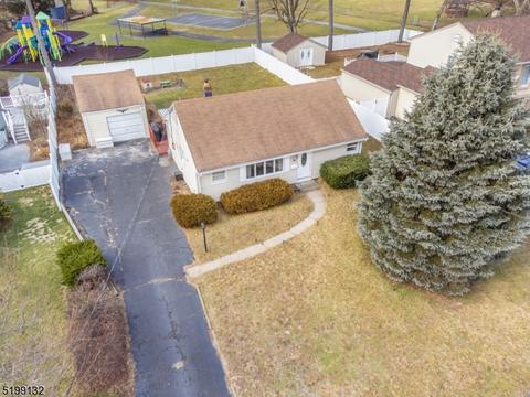 48 Leonard Ter, Wayne, NJ 07470 photo 4