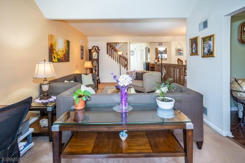  11 Cable Ct, Montville, NJ 07045 photo 6