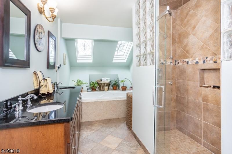  11 Cable Ct, Montville, NJ 07045 photo 17