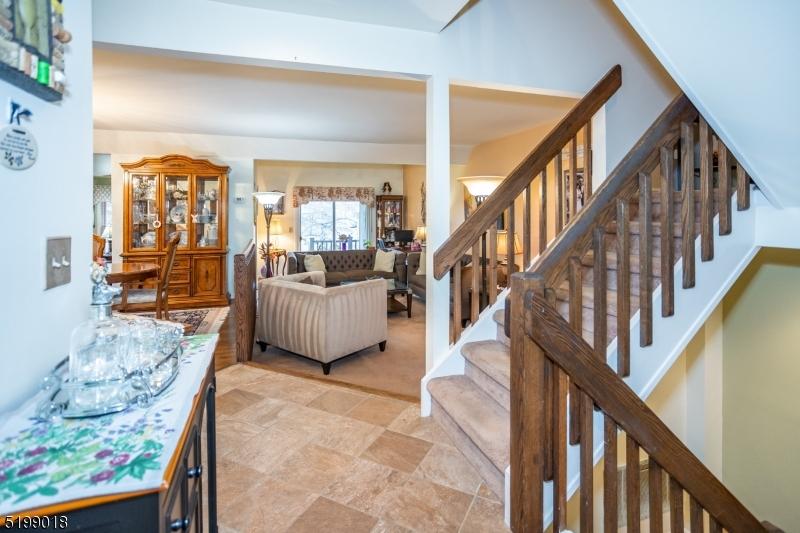  11 Cable Ct, Montville, NJ 07045 photo 4