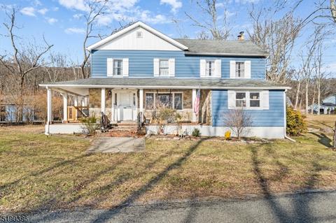 99 Walnut Valley Rd, Blairstown Twp, NJ 07832