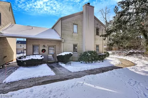 4 Somerset Hills Ct # B, Bernardsville, NJ 07924
