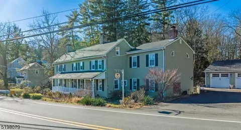 250 Pittstown Rd, Union Twp, NJ 08867