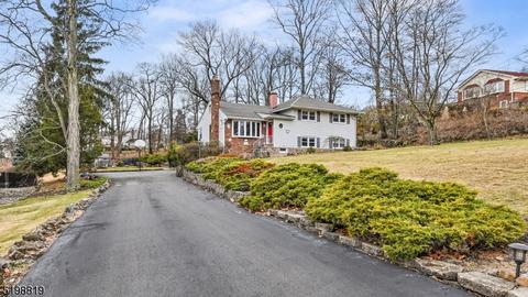 99 Macdonald Dr, Wayne, NJ 07470 photo 1