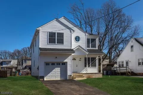 943 Greenwood Ave, Keyport, NJ 07735