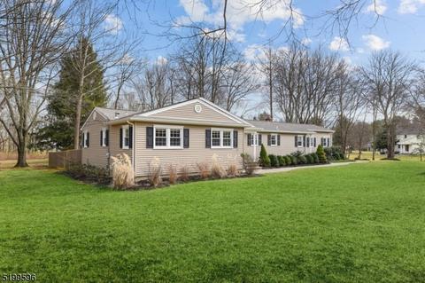 2 Ogden Rd, Mendham, NJ 07945 photo 4