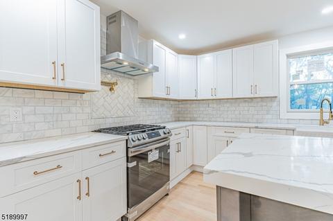 81 Hardwick Ln, Wayne, NJ 07470 photo 16