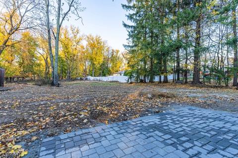 81 Hardwick Ln, Wayne, NJ 07470 photo 10