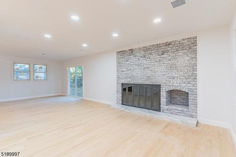 81 Hardwick Ln, Wayne, NJ 07470 photo 24