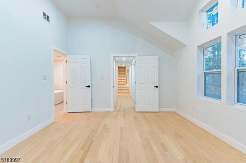 81 Hardwick Ln, Wayne, NJ 07470 photo 30
