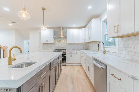 81 Hardwick Ln, Wayne, NJ 07470 photo 13