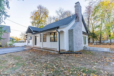 81 Hardwick Ln, Wayne, NJ 07470 photo 4