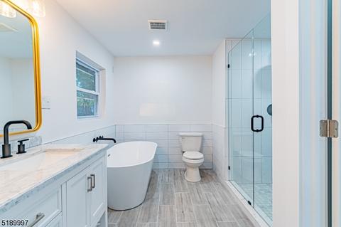 81 Hardwick Ln, Wayne, NJ 07470 photo 31