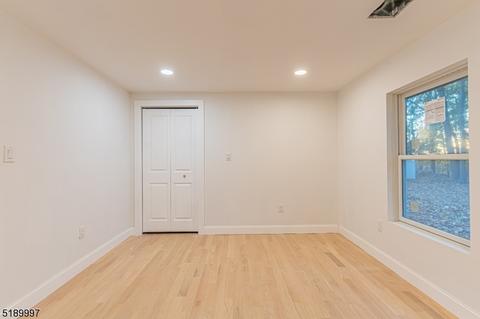 81 Hardwick Ln, Wayne, NJ 07470 photo 40