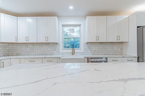 81 Hardwick Ln, Wayne, NJ 07470 photo 19
