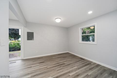 66 Lawrence Dr, Hackettstown, NJ 07840 photo 11