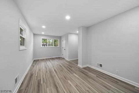 66 Lawrence Dr, Hackettstown, NJ 07840 photo 13