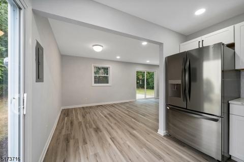 66 Lawrence Dr, Hackettstown, NJ 07840 photo 4