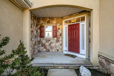 1 Bethpage Dr, Montgomery, NJ 08558 photo 2