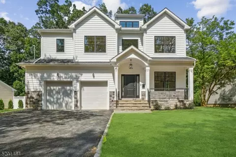 48 N Ridge Rd, Livingston, NJ 07039