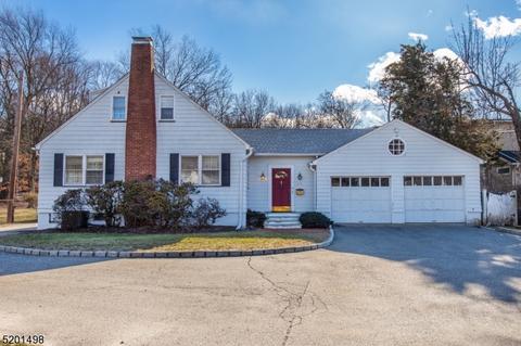 223 Pompton Ave, Verona, NJ 07044
