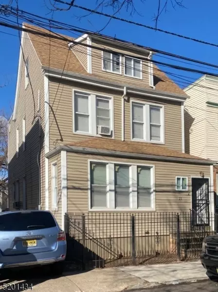 21 Sunset Ave, Newark, NJ 07106