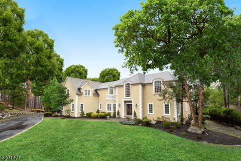 506 Timberline Dr, Franklin Lakes, NJ 07417