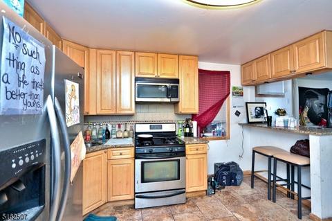 602 N 6th St #B6, Newark, NJ 07107