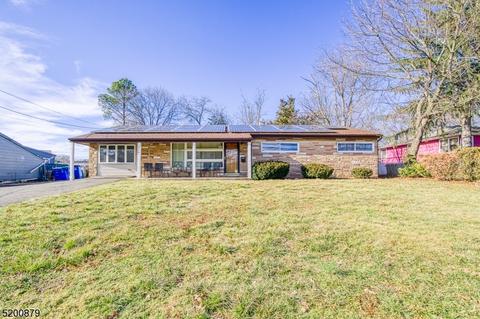 414 Franklin Blvd, East Franklin, NJ 08873