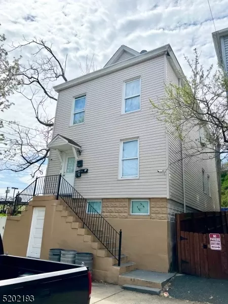 83 Tulip St, Passaic, NJ 07055