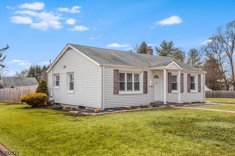 104 Hamilton Dr, Hackettstown, NJ 07840 photo 3