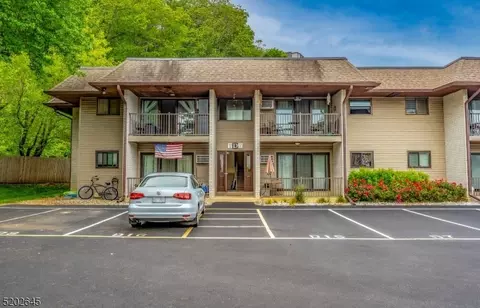 329 Shore Dr #D-7, Highlands, NJ 07732