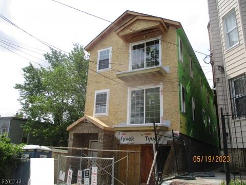 140 Abinger Pl, Newark, NJ 07106