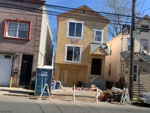 567 Pennsylvania Ave, Elizabeth, NJ 07201