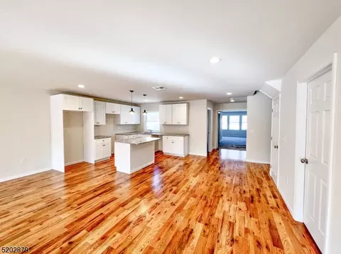92 Union Tpke, Branchville, NJ 07826