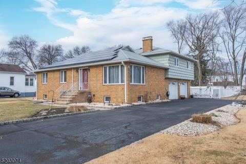 18 Summit Ave, Fairfield, NJ 07004