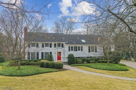 8 Coursen Way, Madison, NJ 07940