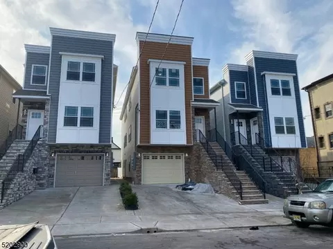117 Miller St, Elizabeth, NJ 07201