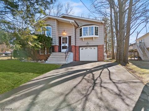 120 Brendona Ave, Stanhope, NJ 07874