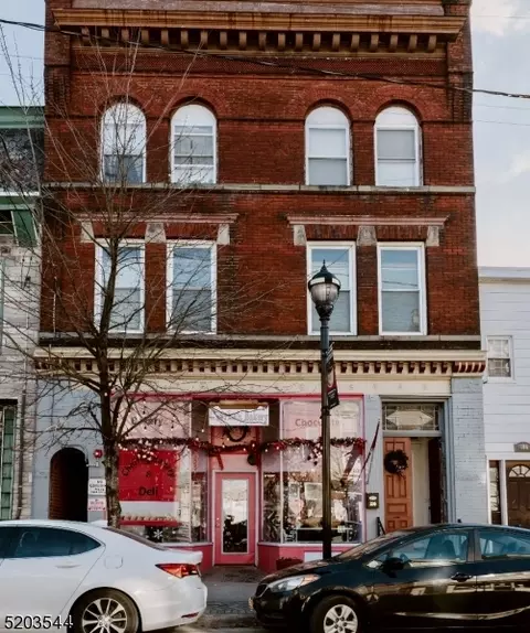 388 S Main St, Phillipsburg, NJ 08865