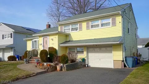 1096 Gruber Ave, Union, NJ 07083