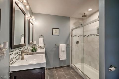 20 Claredon Ter, Dover, NJ 07801 photo 16
