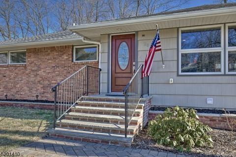 20 Claredon Ter, Dover, NJ 07801 photo 2