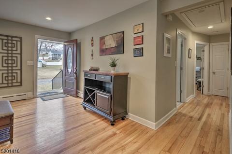 20 Claredon Ter, Dover, NJ 07801 photo 3